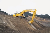  Komatsu PC210LCi-11_2